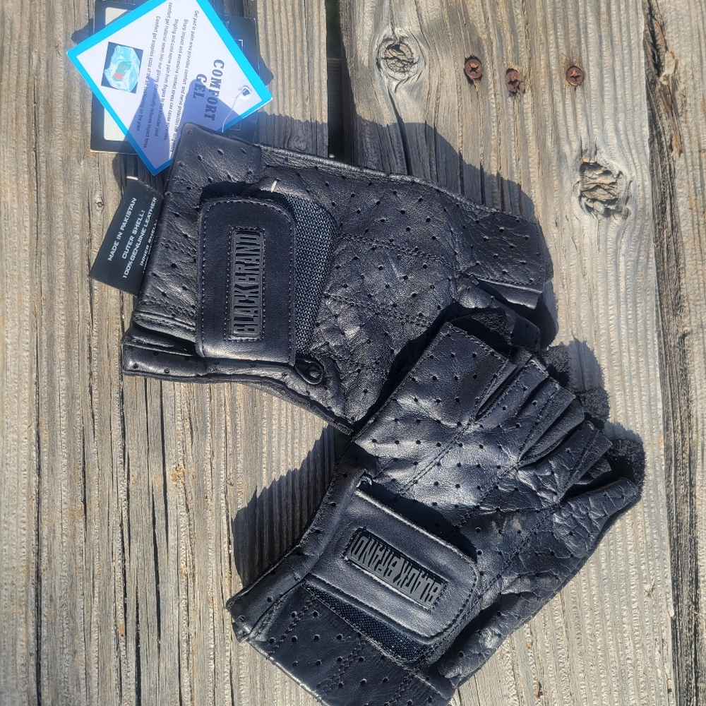 Black Women's Half-Finger Quilted Leather Driving Gloves